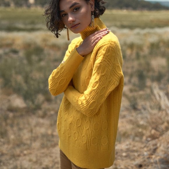 CASUAL DOLLZ Yellow Cable Knit Sweater - Picture 7 of 8